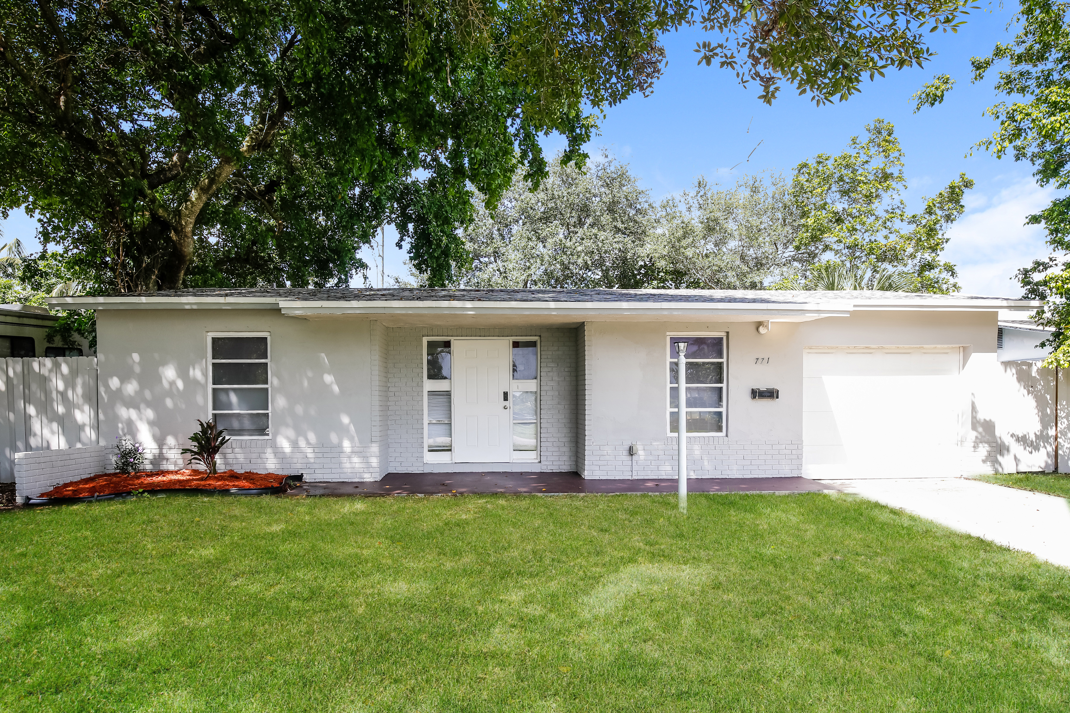 771 SW 70th Way North Lauderdale, FL 33068